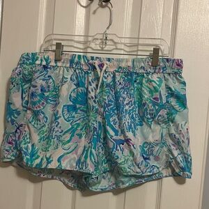 Lilly Pulitzer Blue and Green Floral Shorts  size-XL with elastic waist & tie!